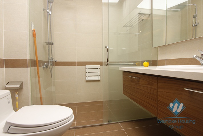 Nice three bedrooms apartment for rent in Trang An complex, Cau Giay district, Ha Noi